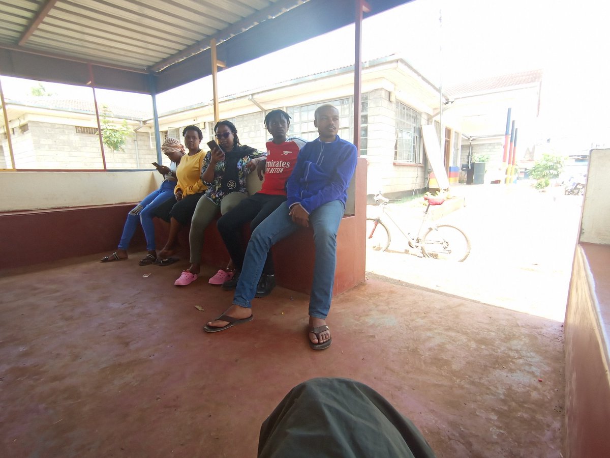 KayoleCJC's tweet photo. 🚨 Police Abuse of Power on Mashujaa Day Eve 🚨

Last night, four Human Rights Defenders from Kayole Community Justice Center were arbitrarily arrested and physica...
https://t.co/6PsSvLWARx

#StopPoliceBrutality #JusticeForHRDs #LandFoodandFreedom #FreeOurComrades  #MashujaaDay https://t.co/FIpHYULhVc