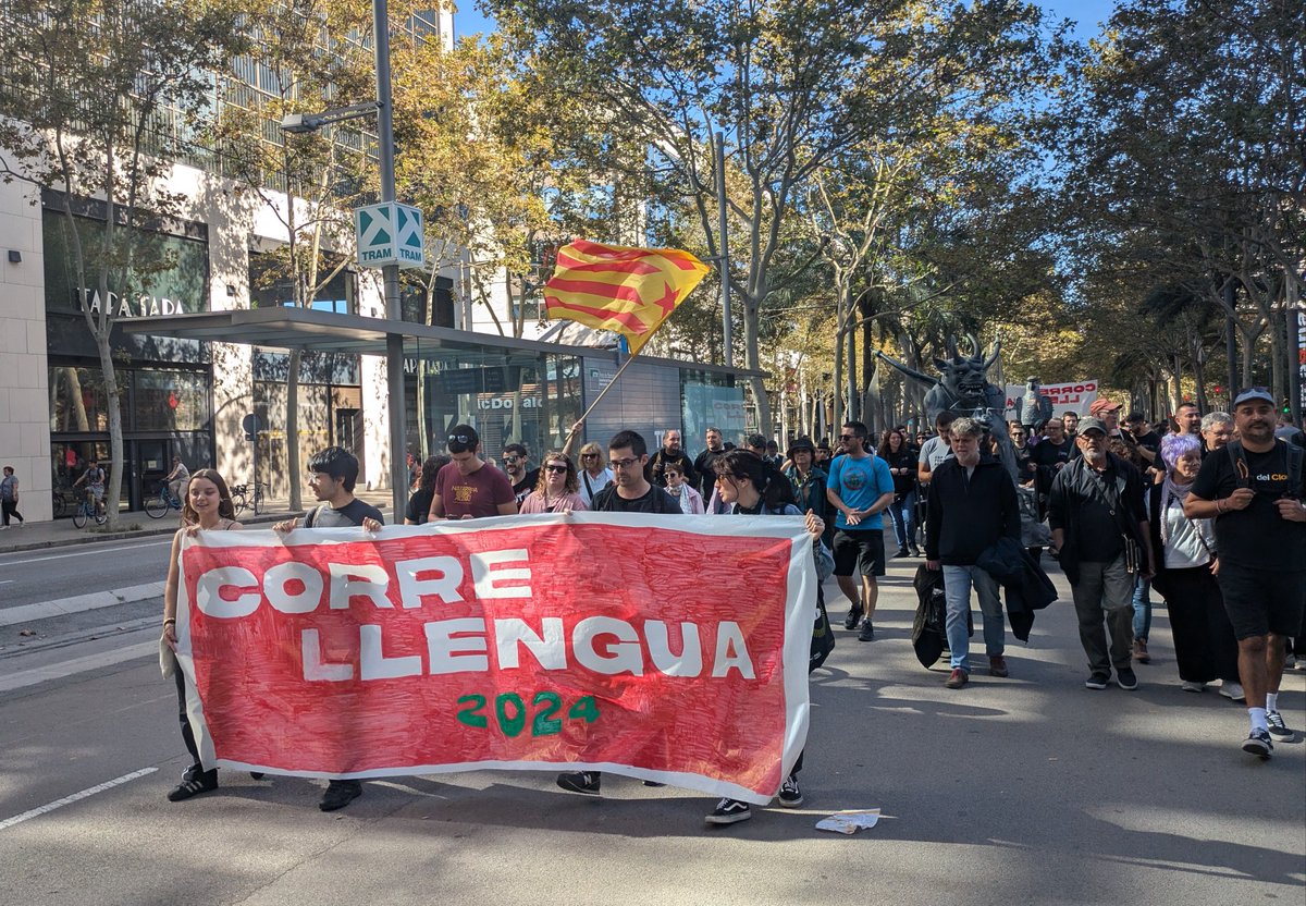 L'Octubre tweet media