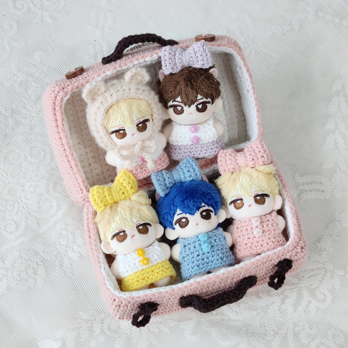ruen_doll's tweet photo. 안녕하세요! 5cm 솜깅이용 뜨개 원피스 세트와 보닛 판매합니다🫶

🔗 https://t.co/I0LwvIvAhn
🗓 판매 시작: 10/22(화) 20:00~ 

🎀구매 선착순 한 분께 오른쪽 사진의 원피스 세트를 함께 드려요! https://t.co/eYIXjjM8XD
