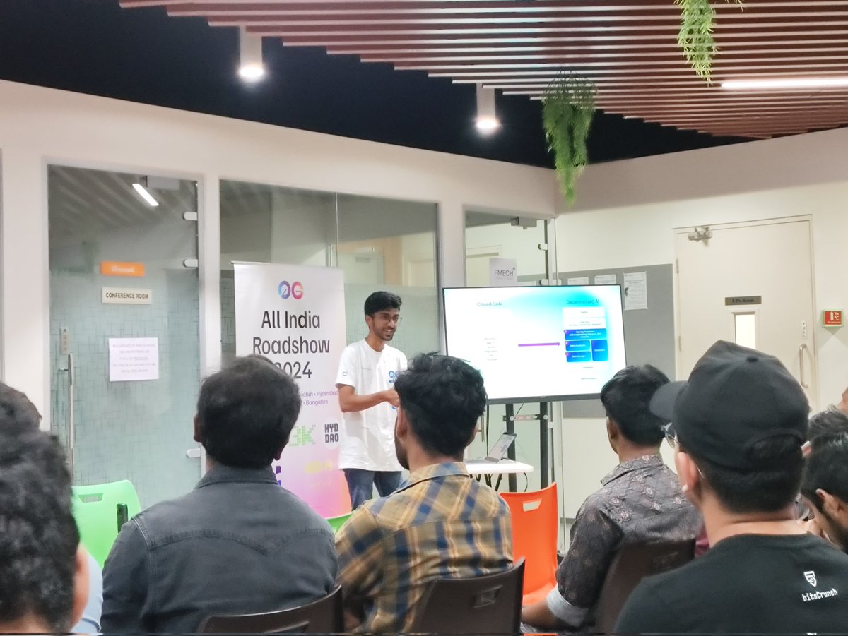 tusharsinghtwt's tweet image. Had an amazing evening at the 0G All India Roadshow in Pune!
@Gathin_twt shared incredible insights on how @0G_labs is transforming decentralized AI with innovative solutions for scalability, storage, and security.
Huge thanks to @pune_dao for hosting such an awesome event!"