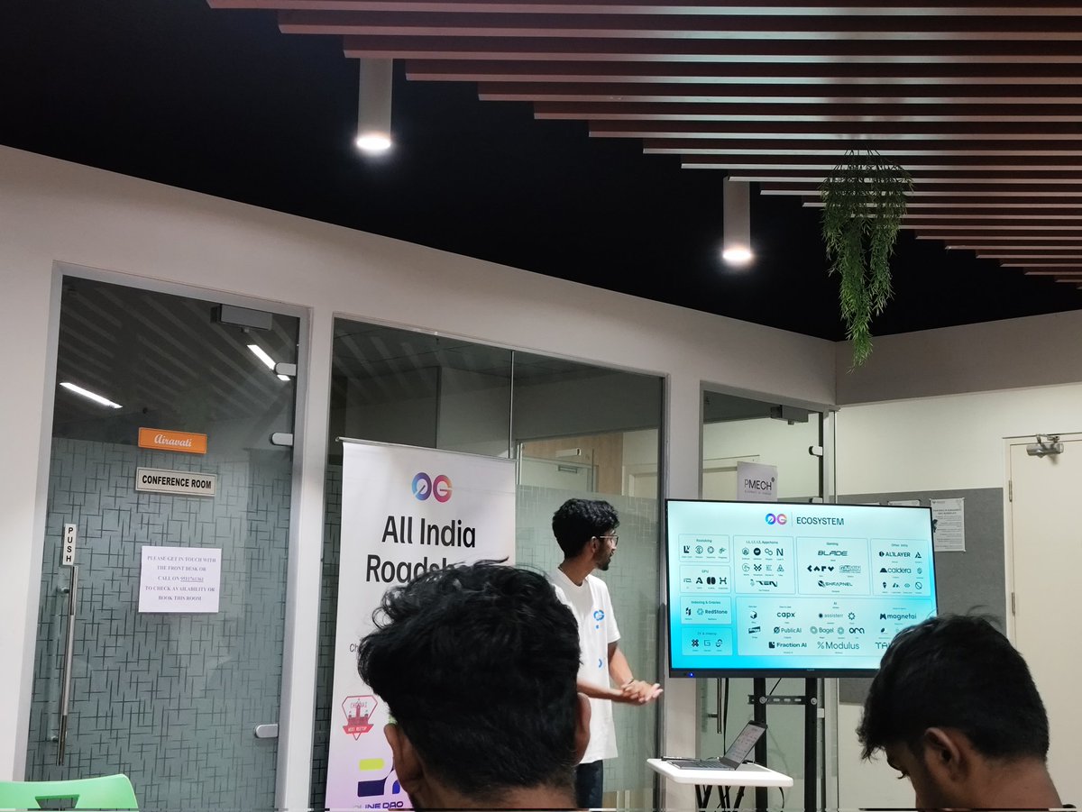tusharsinghtwt's tweet image. Had an amazing evening at the 0G All India Roadshow in Pune!
@Gathin_twt shared incredible insights on how @0G_labs is transforming decentralized AI with innovative solutions for scalability, storage, and security.
Huge thanks to @pune_dao for hosting such an awesome event!"