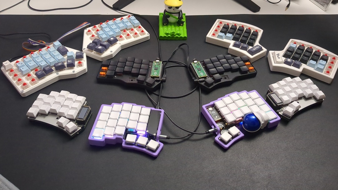 I love building custom split keyboards! Finished another build today. The #keyball39, my new favorite!
The trackball works better than expected. Finally a mouse free workflow. Here is my collection ⌨️