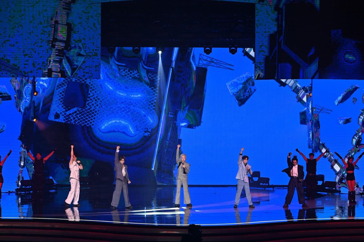 goldenbell_tw's tweet photo. #59節目類金鐘獎 #表演節目 #都在浪上

由 #ENERGY 帶來〈二次西遊〉、〈放手〉等代表作 
緊接著大阪女子舞蹈天團 #Avantgardey 震撼登場
兩組人馬一起在〈星期五晚上〉16蹲🔥🔥

#金鐘59 #GBA59 https://t.co/EEbbpfy6dj