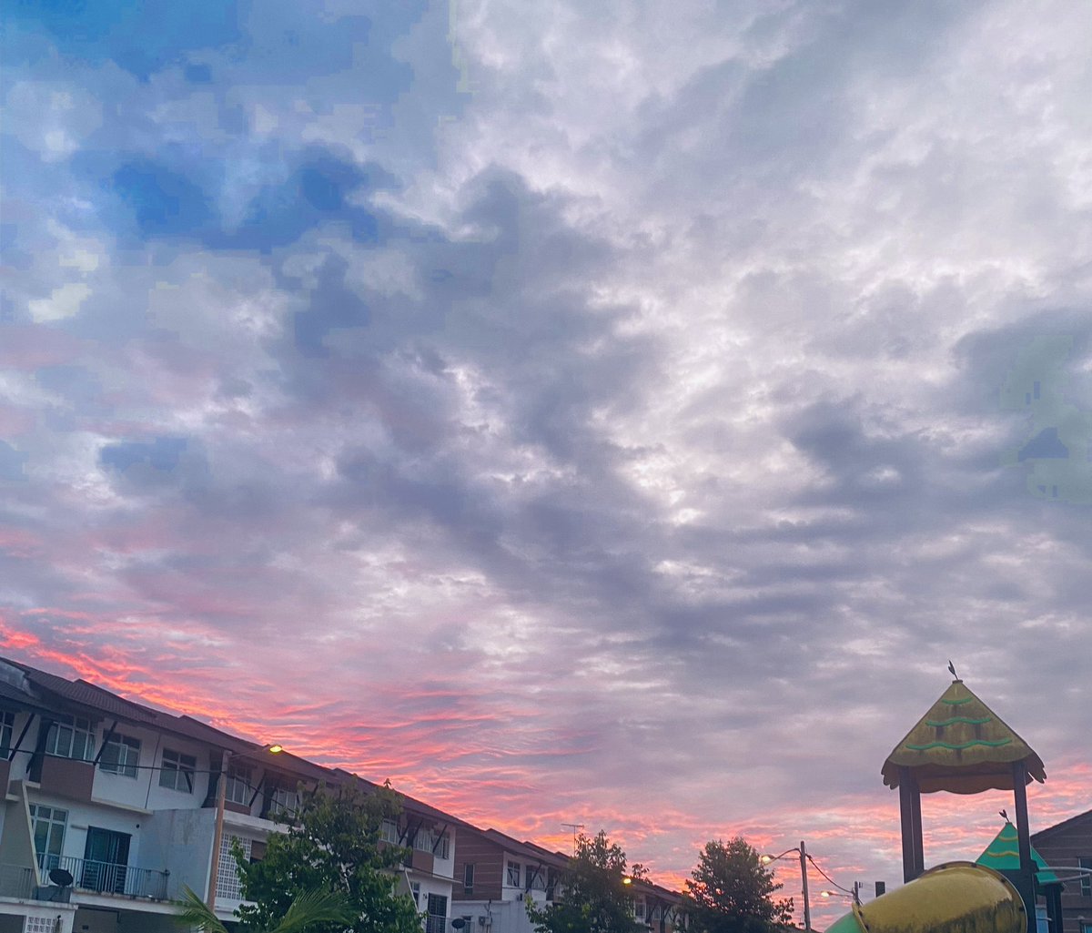 ermahrnn's tweet photo. 🌛 https://t.co/01d6uj9A5H