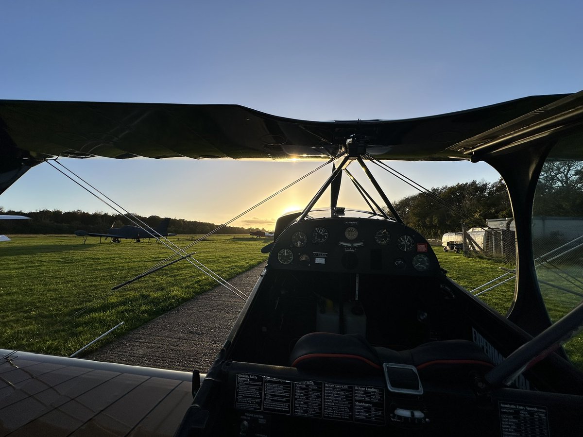 I’m glad I got some flying in yesterday. There can’t be too many opportunities left for this before winter grips us and the airfield becomes a swamp? Good luck to any colleagues flying (or controlling!) today. I’m watching on <a href="/BigJetTVLIVE/">BIG JET TV</a> and <a href="/flightradar24/">Flightradar24</a>