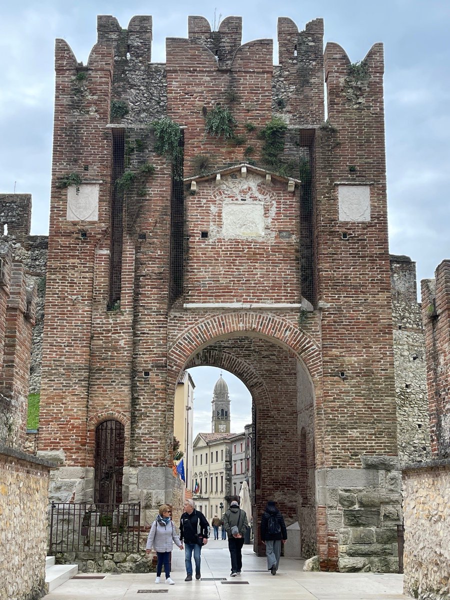 I'm at Soave in VR swarmapp.com/anto_f74/check…