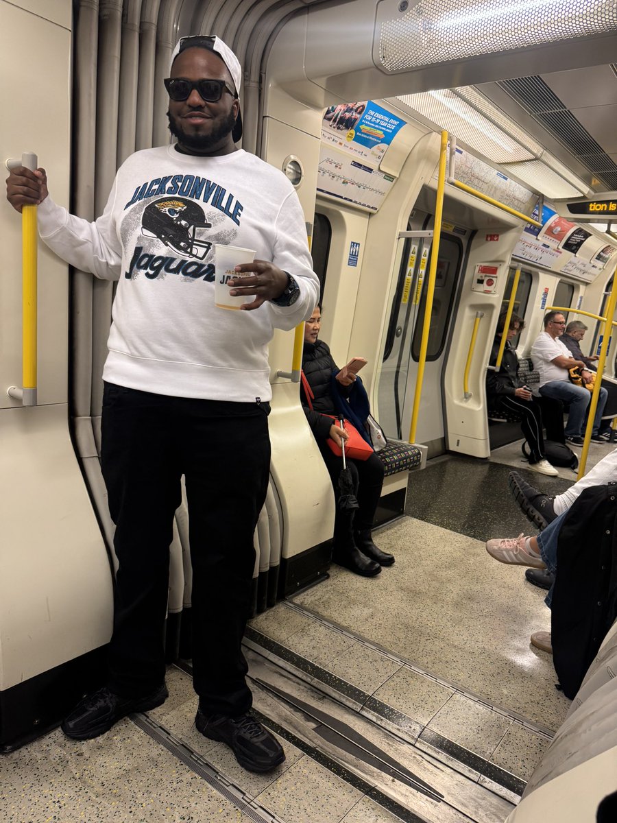 chilly673's tweet image. London 🐆🏈🇬🇧