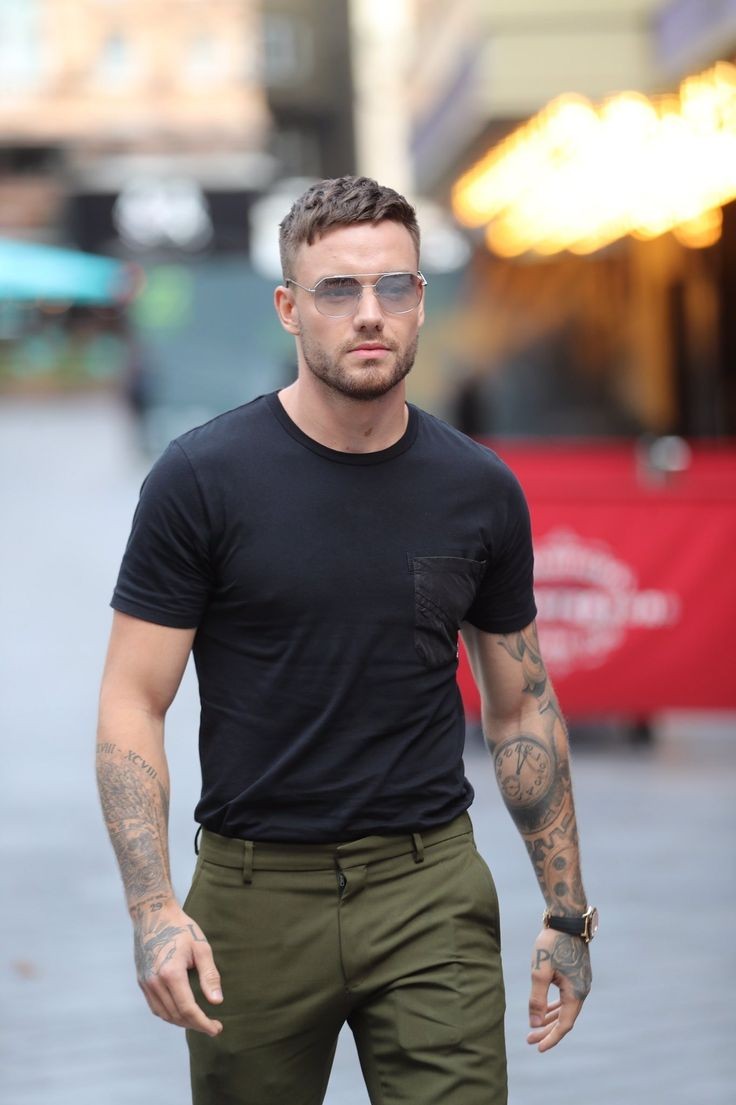 _iambella01's tweet photo. Liam's body 
Liam Payne's body 
El cuerpo de Liam Payne https://t.co/g3VMUZ5q4j