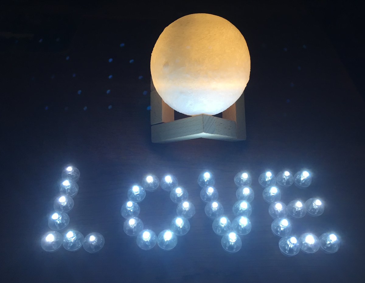 A Sunday poem - have a wonderful day lovely people !  thedeniseperson.wordpress.com/2024/10/20/unh…