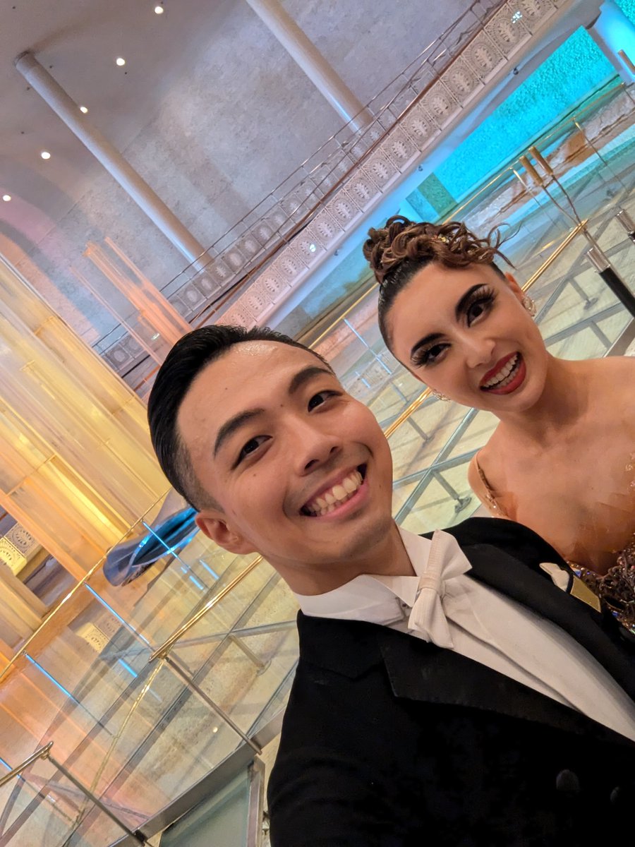 kzk_dance's tweet photo. 今日はマダム・ローカップ第25回統一全日本ダンス選手権大会でした

結果は最終予選（TOP48）まででした

自分達の精一杯を出せたことは嬉しいのですが、もちろん結果は悔しいです🙌

応援ありがとうございました🙇
明日からまた頑張ります🔥

#頑張り続ける https://t.co/XssjKGeBQL