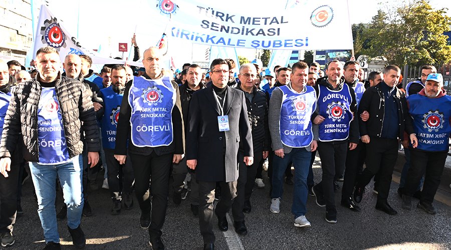 TÜRK-İŞ’TEN ANKARA’DA ZORDAYIZ GEÇİNEMİYORUZ MİTİNGİ

TÜRK-İŞ’in düzenlediği “Zordayız Geçinemiyoruz Büyük Emek Buluşması” on binlerin katılımıyla Ankara’da gerçekleştirildi.

Haberin detayları için: bit.ly/zordayızgecine…