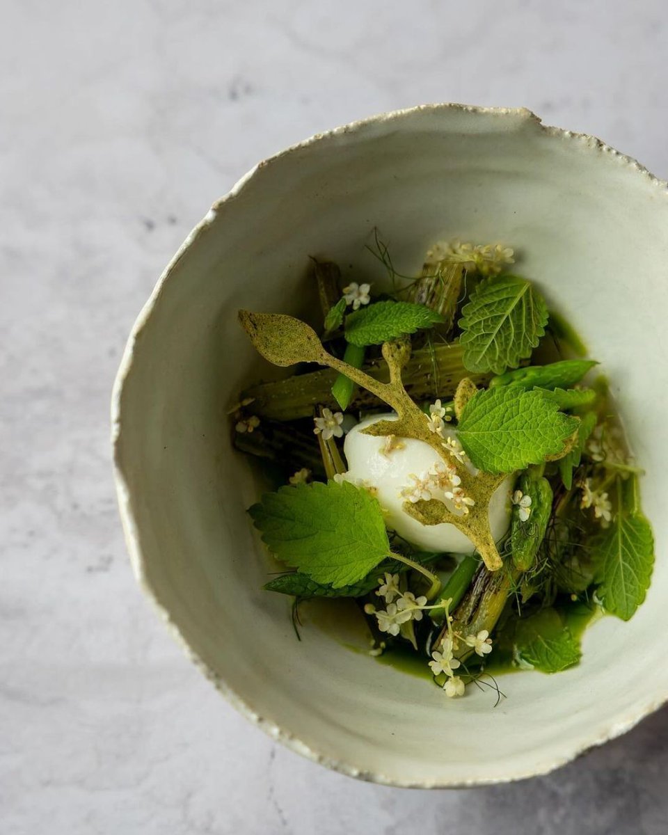 PerformProtocol's tweet photo. @prairial.confluence : L'expérience gastronomique et durable au coeur du quartier de Confluence à Lyon 🌱

Situé à proximité du Marché Gare, le @prairial.confluence vous invite à vivre une expérience gastronomique immersive et singulière.

#prairial #lyon #michelinstar #chef https://t.co/A5WD35aMsL