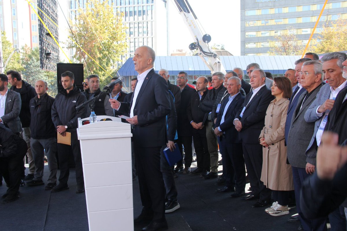 sekerissen's tweet photo. “ZORDAYIZ GEÇİNEMİYORUZ” EMEK BULUŞMASI ANKARA’DA GERÇEKLEŞTİRİLDİ. Haberin Tamamını Okumak İçin Lütfen Sitemizi Ziyaret Ediniz; https://t.co/DA3RkiI1Qo
#zordayizgecinemiyoruz