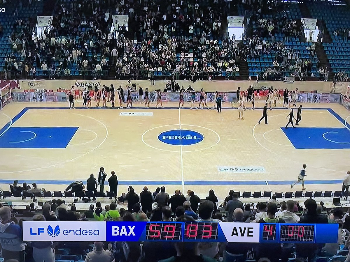 ricmontilla's tweet photo. Me alegro del meritorio triunfo de @CBAvenida  por el equipo, por Anna, por el Presi, por la afición y por no desfallecer ante el bochorno/lastimoso/insultante micrófono de @BaloncestoESP https://t.co/2SSlOFfEDS
