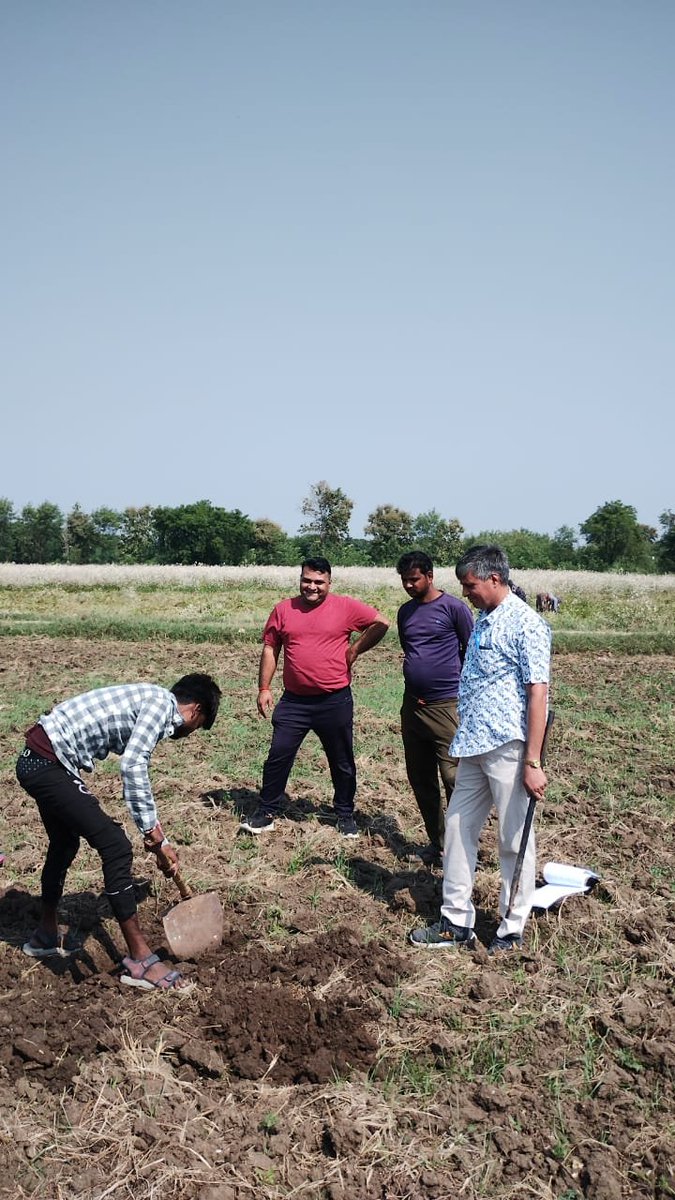 SLUSIindia's tweet photo. Unlocking another dimension of our National Soil Mapping Program (NSMP) at 1:10k scale, which not only enhances land use planning in agriculture, but also plays a crucial role in infrastructural dev. in district development planning #SLUSI #JhansiDevelopmentAuthority
#SoilSurvey https://t.co/un7GicFb5f