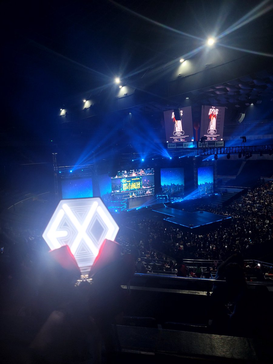 rodeyeol's tweet photo. chanyeol's first solo concert and glad that i'm here to witness it live! beyond proud to see him perform his songs ♡ hay chanyeol, you are forever my first love 💌

#CHANYEOL #CityscapeInMNL https://t.co/Zr6CcSX4Ua