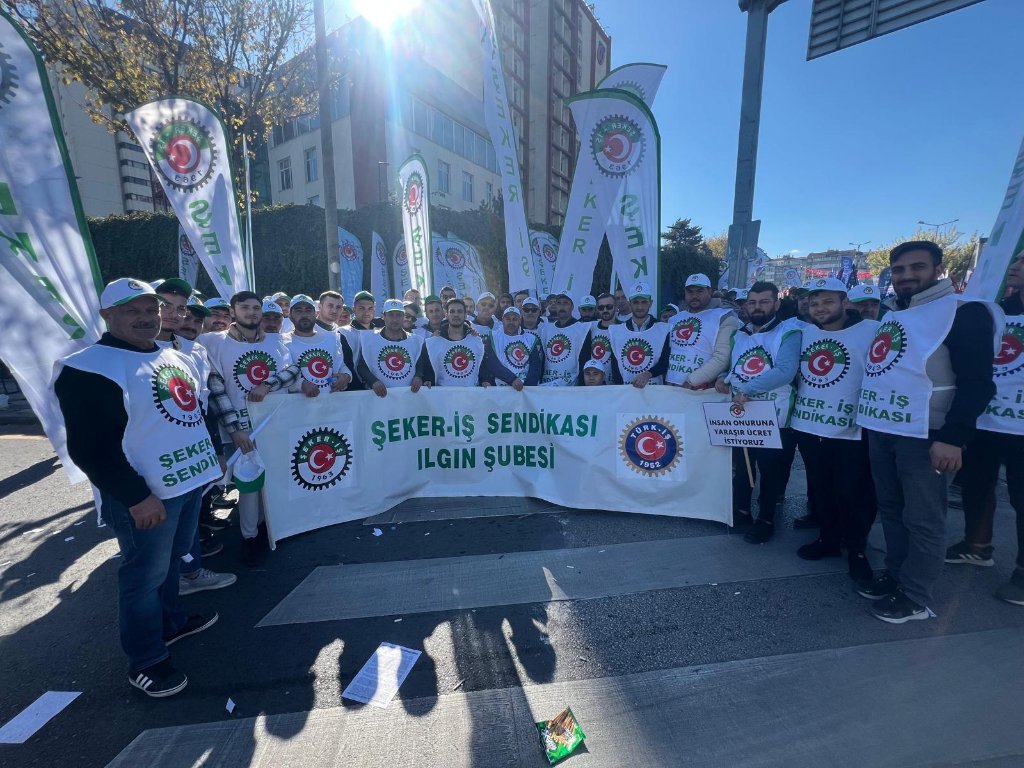 sekerissen's tweet photo. #zordayizgecinemiyoruz https://t.co/ZlwN442X8j