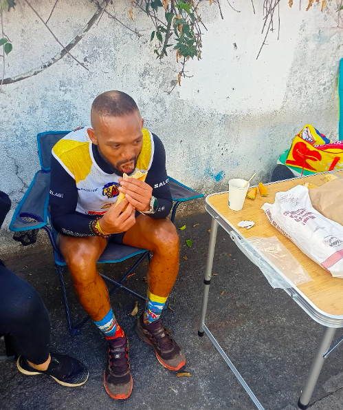 SFR Réunion (@sfr_reunion) on Twitter photo Un nom à surveiller pour les futures Diagonales des fous ? Celui du dionysien Alexandre Toulcanon. Il habite le quartier de Petite Ile qui a son propre club de trial à 50 m du stade de la Redoute.  75e en 2022, 49e en 2023, 19e cette année, dans l'anonymat, et 6e local.#GRR24 Un nom à surveiller pour les futures Diagonales des fous ? Celui du dionysien Alexandre Toulcanon. Il habite le quartier de Petite Ile qui a son propre club de trial à 50 m du stade de la Redoute.  75e en 2022, 49e en 2023, 19e cette année, dans l'anonymat, et 6e local.#GRR24