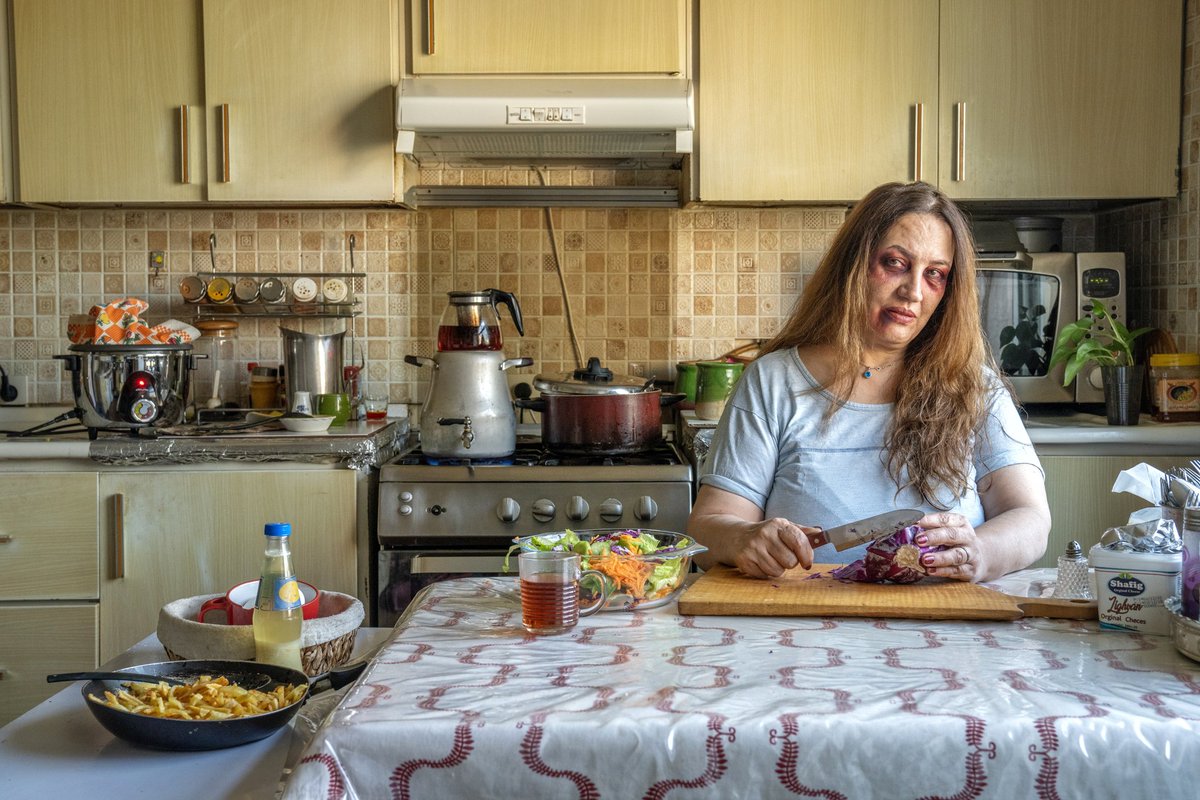 خشونت خانگی
تصور کنید اگر زخم های روحی جلوه‌ی بیرونی داشت