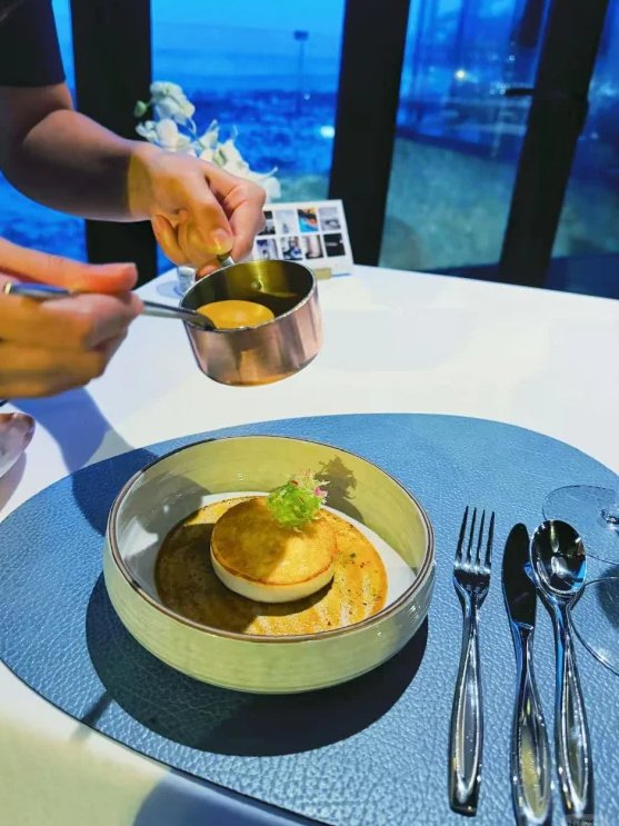 一人での夕食ですが、こちらも凝っていなければなりません