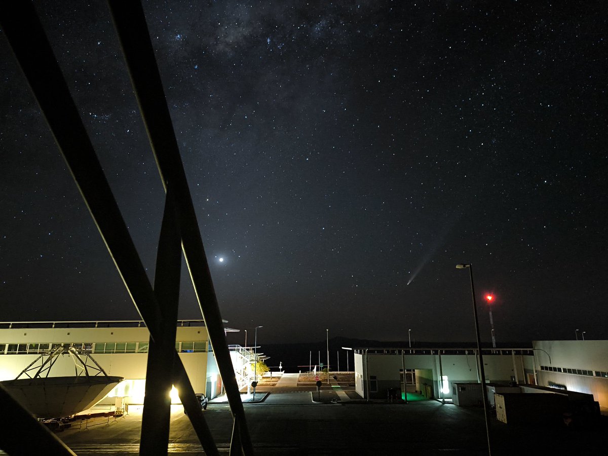 _Donaire_'s tweet photo. Cazando el cometa C/2023 A3 Tsuchinshan-ATLAS, que volverá en 80.000 años más #astronomy https://t.co/s2LOKUQYFB