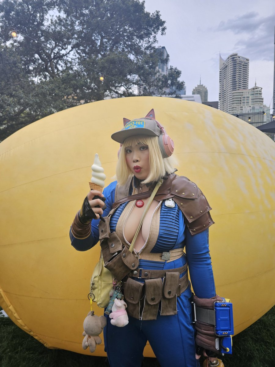 HAKURU_15's tweet photo. Suntori ice cream
@sxsw @sxswsydney #sxsw #SXSWSydney #suntory #minus196 https://t.co/J53JatUzpQ