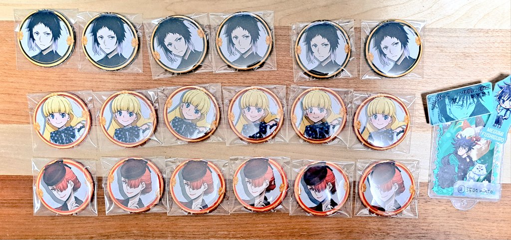 5500minto's tweet photo. 【交換／譲渡】
文豪ストレイドッグス 文スト マルイ 丸井支部 ポートマフィア 缶バッジ

【譲】あくたがわ ●えりす ○おざき

【求】定価+送料 or なかはら

譲渡
あくたがわは○なくなり次第●1.5倍含む
○●単体譲渡は400円／個

交換
○●は比率違い抱き合わせ可能

よろしくお願いいたします https://t.co/dMc78Bvcp7