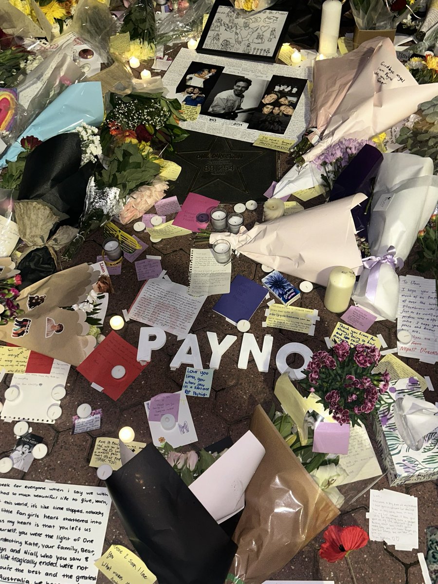 ririiariri's tweet photo. liam guarda come sei amato
lo sei sempre stato sai? 
che la terra ti sia lieve 
mi mancherai per sempre ❤️‍🩹
#liampayne https://t.co/jStNHjIHEZ