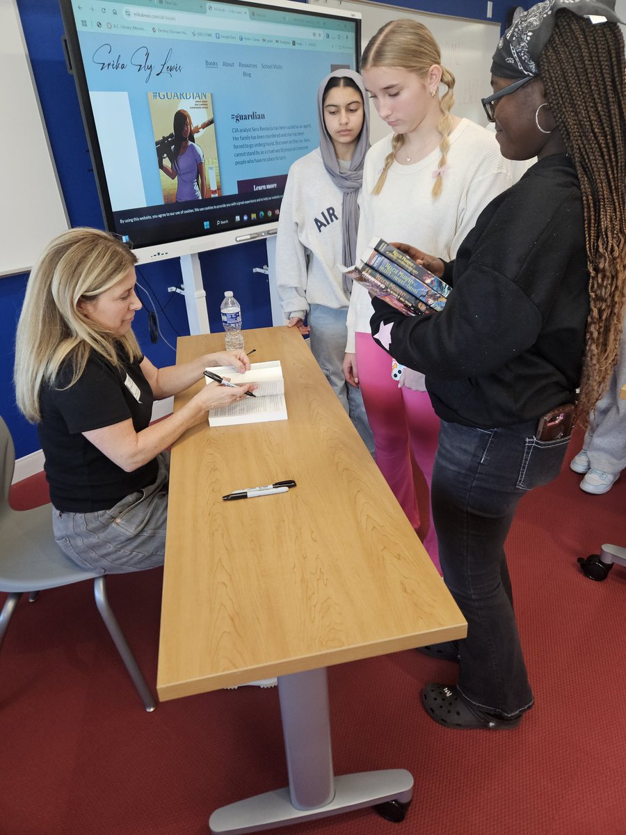 mhlibrary tweet media