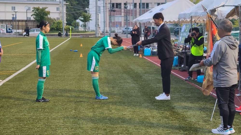aicj_ed_jp's tweet photo. 第33回全日本高校女子サッカー選手権大会 広島県予選会決勝、雨で今日に順延となったゲームでしたが、手堅く勝利し、6年連続で全国大会出場を決めました。
今回から大会規定が変わり、中国地域予選会はなく、全国大会に出場します。
チームの皆さん、おめでとうございます！ https://t.co/uO1ISXnEpi