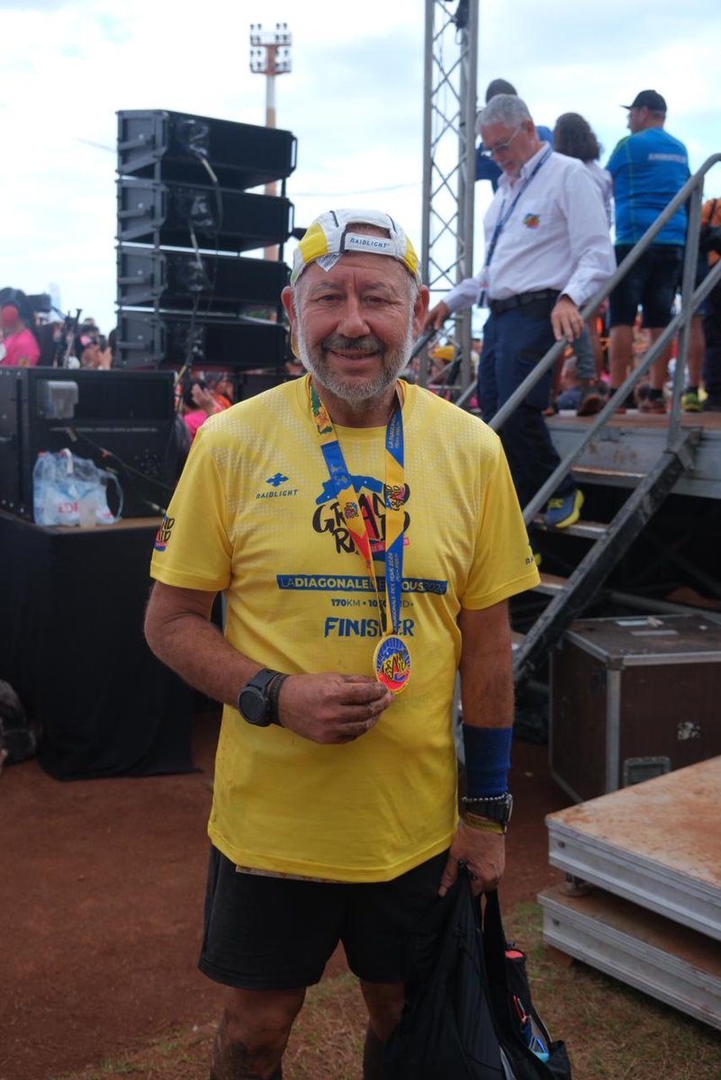 SFR Réunion (@sfr_reunion) on Twitter photo Didier Marmasse a clos l'édition 2024 de la Diagonale des fous à la place de 2014e et a bien mérité son tee shirt et sa médaille de finisher.  Il a mis 65h57 pour venir à bout des 175 km du parcours. Cette année, 2839 concurrents ont pris le départ !#GRR24 Didier Marmasse a clos l'édition 2024 de la Diagonale des fous à la place de 2014e et a bien mérité son tee shirt et sa médaille de finisher.  Il a mis 65h57 pour venir à bout des 175 km du parcours. Cette année, 2839 concurrents ont pris le départ !#GRR24