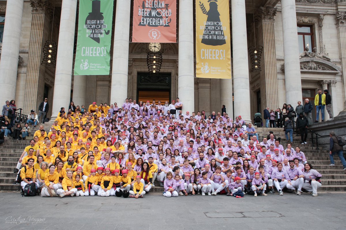 Espectacular Diada de Bateig dels <a href="/MannekesBru/">Mannekes de Brussel·les</a> amb la <a href="/JoveDeTarragona/">Colla Jove de Tarragona</a> 
#castellsinBrussels