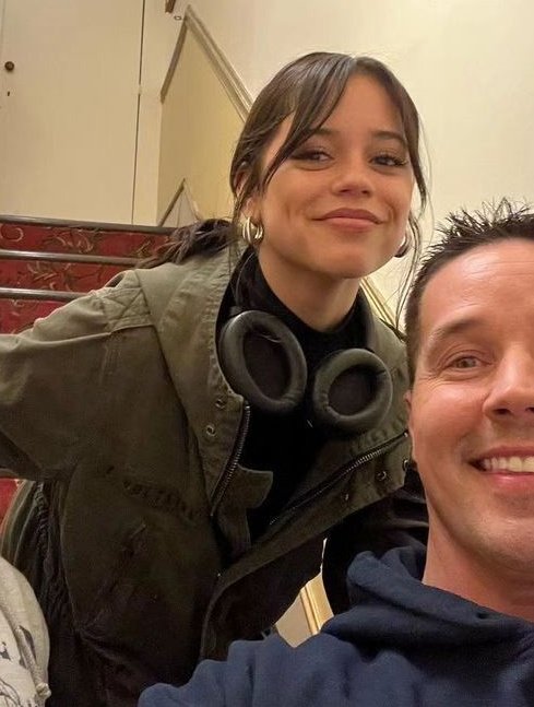 ovtegaa's tweet photo. that damn smile
#jennaortega https://t.co/xXgrT1Oo9Q