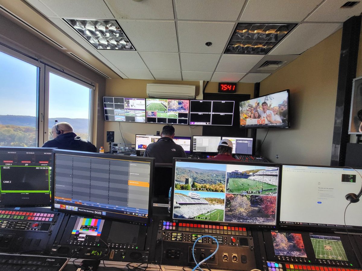 LinacreMedia's tweet photo. QB Bryson Daily contributes to 6οΈβ£ touchdowns vs. ECU as Army stays undefeated and moves to 7οΈβ£-0οΈβ£βΌοΈ
Season 5οΈβ£ in the #ArmyFootball control room and #ArmyNavy moves to #NorthwestStadium in #DCβΌοΈ
#GoArmy #ArmyNavy #CICTrophy #CollegeFootball #LinacreMediaOnTV ππ₯ππ½ππΊπΈ https://t.co/GTUf4hQ3dy