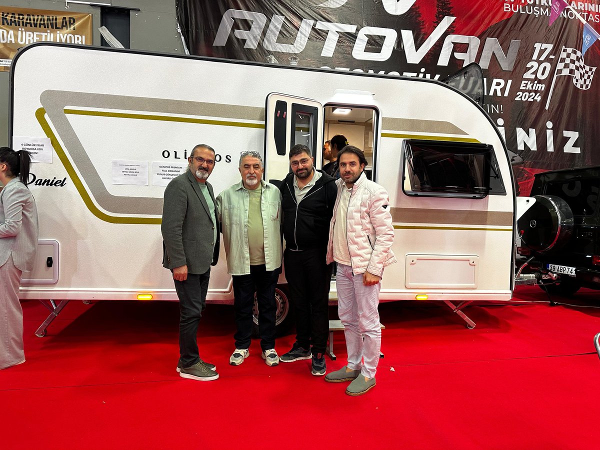 Kadri Salaz tweet media