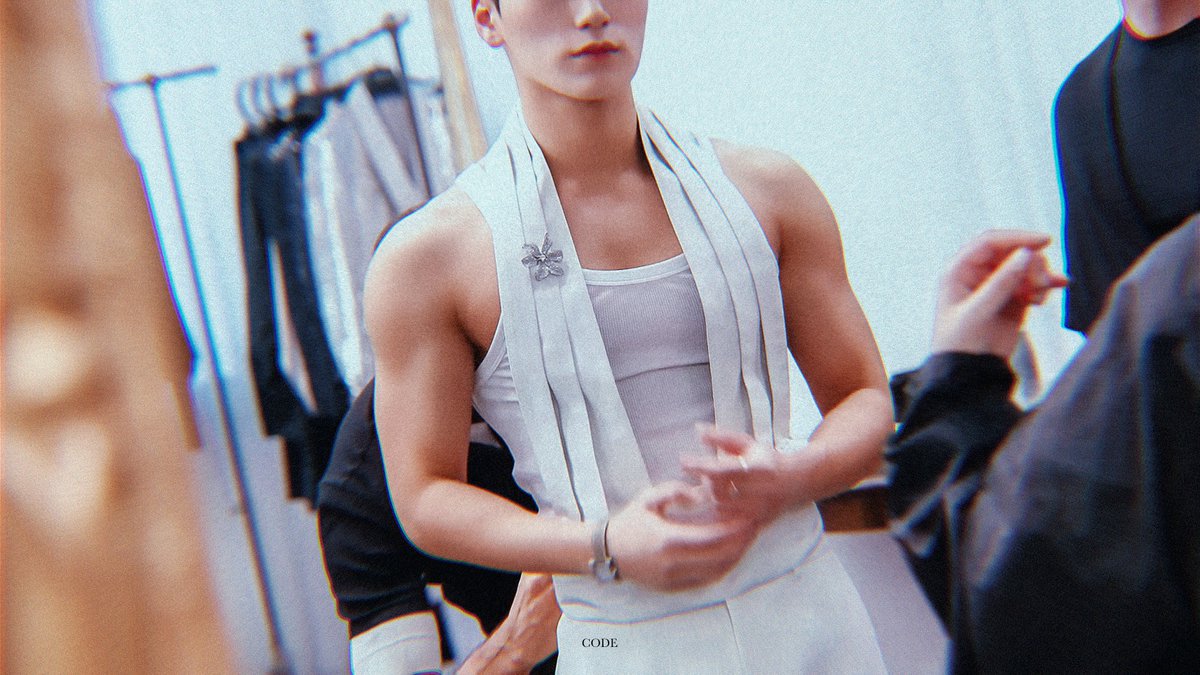 Code99710's tweet image. SAN in Dolce&amp;amp;Gabbana S/S 2025

#산 #SAN #에이티즈 #ATEEZ