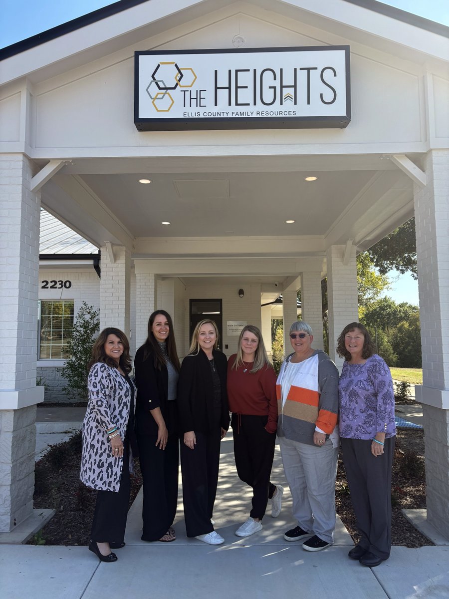 LoopedSolutions's tweet image. Our team, alongside our friends at the @gabbsfoundation, PurpleOne and other influential local and national participants, came together for a collaborative event.

Collaboration amplifies our impact, driving lasting change in the fight against domestic abuse. #togetherwecan