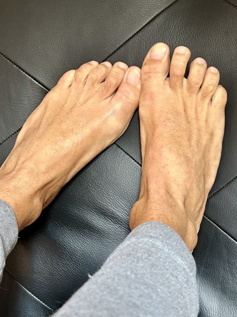 Piter32476710's tweet photo. Relax
👅👣🍆💦
#gayfeet #gayfeetworship #malefeet #malefeetworship #gaymadrid https://t.co/z1FmvfLe9q