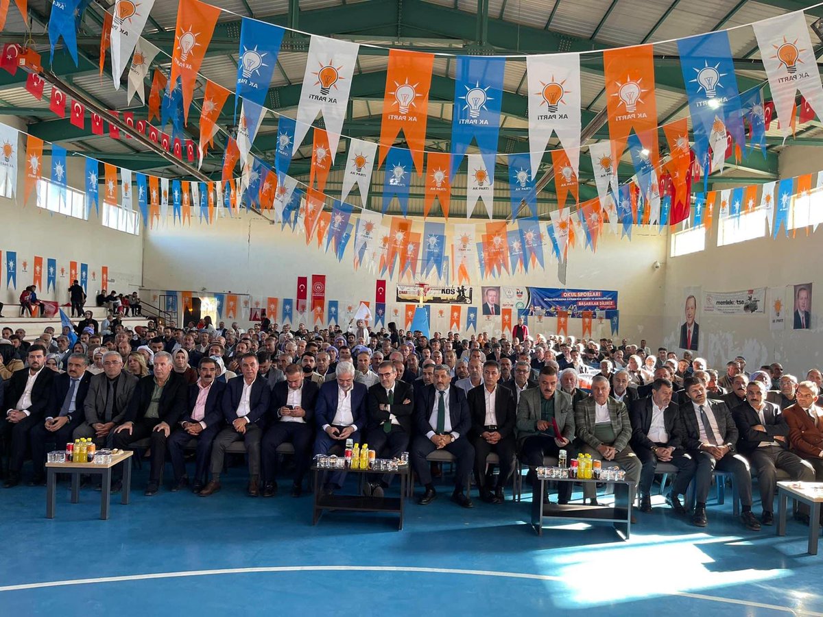 İlçe Başkanımız sn. Abdulselam Toprak, Çınar ilçesi 8. Olağan Kongresine katılım sağladı. Yeniden Çınar İlçe Başkanı seçilen sn. Ömer Murat Delil'e görevinde başarılar dileriz.
<a href="/erkankandemir/">Erkan Kandemir</a> <a href="/yukselmuslum27/">Müslüm Yüksel</a> <a href="/RasitOcak/">Raşit Ocak</a> <a href="/agral_abdullah/">Abdullah Ağralı</a> <a href="/Akparti/">AK Parti</a>