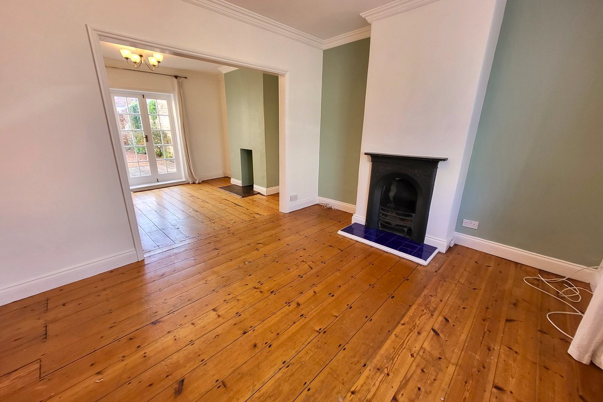 SamRayProperty's tweet photo. Prime Tivoli Street for Nicely Positioned Three Bedroom Home – Vacant, Clean &amp; Tidy yet Ripe for Enhancement – Great Potential &amp; Maybe Creation of Rear Parking/ Garage… https://t.co/qshWHSiD6f https://t.co/w21WpTxqoy