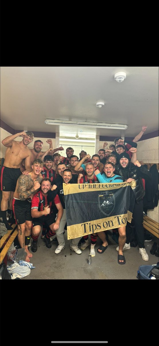 No that is not a typo and yes Harv scored 11, an absolutely dominant display from the boys on a cold wet windy morning at strangers corner. MOTM is obviously Harv Evans😅What a player🤩 #upthetips