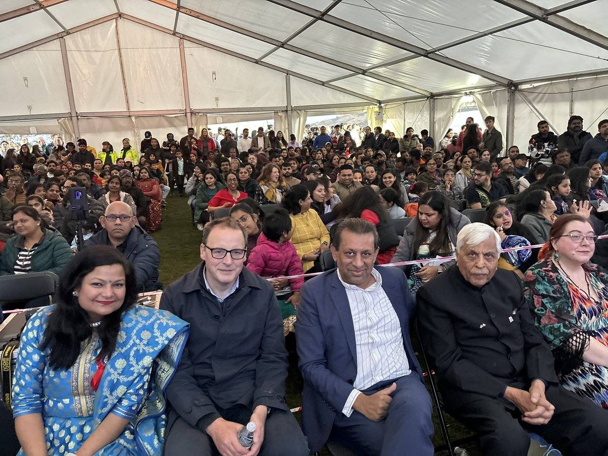 FoysolChoudhury's tweet photo. Honored to have been part of the #DusherraFestival and Scottish Indian Arts Forum’s 30 year anniversary celebrations at the Carlton Hill, Edinburgh.

A wonderful evening filled with vibrant culture, arts, and community spirit. 

@siafscotland https://t.co/4HGD401J4e