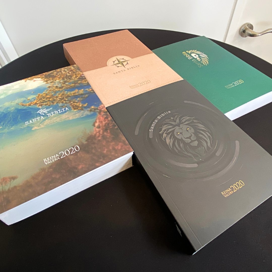 sdadbiblica's tweet photo. 💥Aún estás a tiempo de adquirir una de nuestras nuevas Biblias, RV2020, en letra grande, a un precio especial de solo 12€. Perfectas para una lectura clara y cómoda.
Disponible sólo hasta el próximo lunes 21 de octubre👇
https://t.co/iVgruQrN3q
#SociedadBiblica #RV2020 https://t.co/EuTSQbijzH
