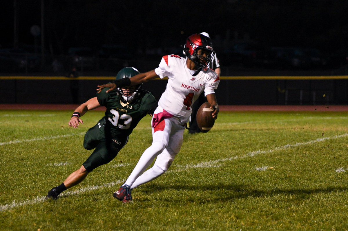 THE CAT EYE (@thecateyeprsd) on Twitter photo Varsity Football victory action vs. Neptune on 10/18/24 courtesy of Miss Kamryn Barr. 💚💛🏈
Gallery: m.facebook.com/story.php?stor…
#EyeOnThePride #CatsCommUNITY #OurSchoolOurStory <a href="/PinelandsPride/">Troy Henderson Pinelands High School</a> <a href="/CatAthletics/">Pinelands Athletics</a> <a href="/PinelandsFB/">Pinelands Football</a> Varsity Football victory action vs. Neptune on 10/18/24 courtesy of Miss Kamryn Barr. 💚💛🏈
Gallery: m.facebook.com/story.php?stor…
#EyeOnThePride #CatsCommUNITY #OurSchoolOurStory <a href="/PinelandsPride/">Troy Henderson Pinelands High School</a> <a href="/CatAthletics/">Pinelands Athletics</a> <a href="/PinelandsFB/">Pinelands Football</a>