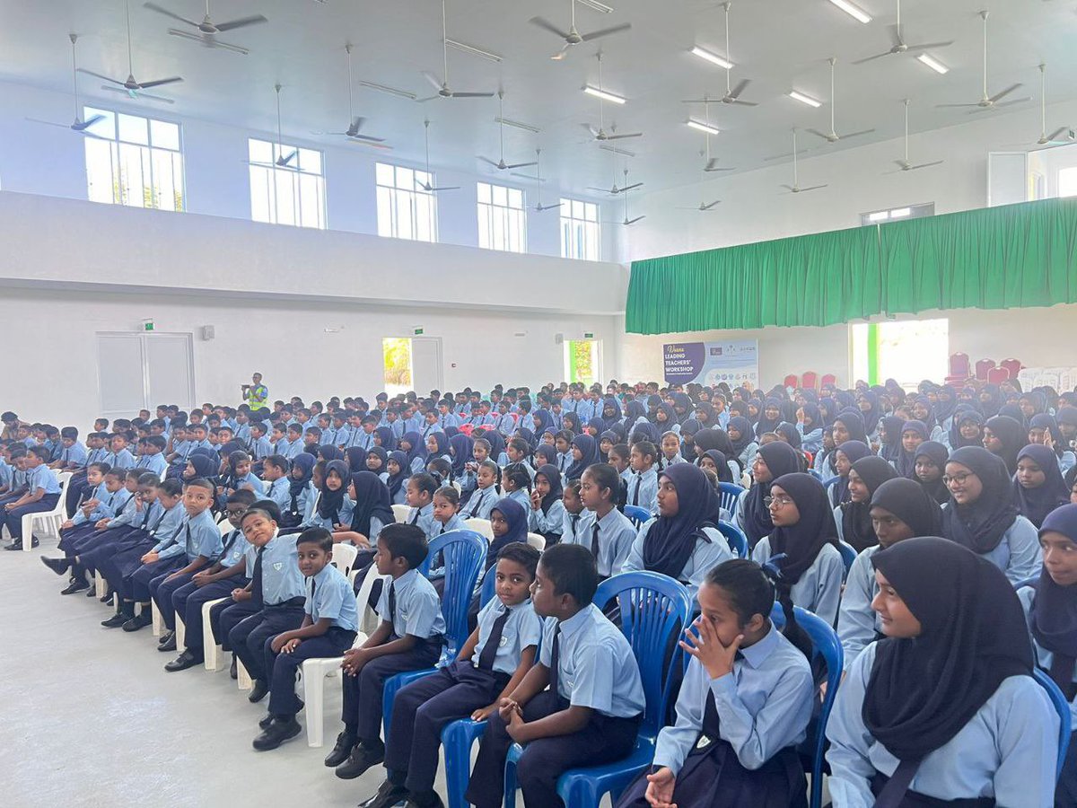ނ.އަތޮޅު މަދަރުސާގެ ދަރިވަރުންނަށް ހާއްސަކޮށްގެން ކުރިއަށް ގެންދިޔަ މަގުމަތީގެ ސަލާމަތާ ރައްކާތެރިކަމާ ގުޅޭ ޝެޝަނުގެ ތެރެއިން…މި ޝެޝަނުގައި ޖުމްލަ 382 ދަރިވަރުން ބައިވެރިވެފައިވޭ…
ރައްކާ2024