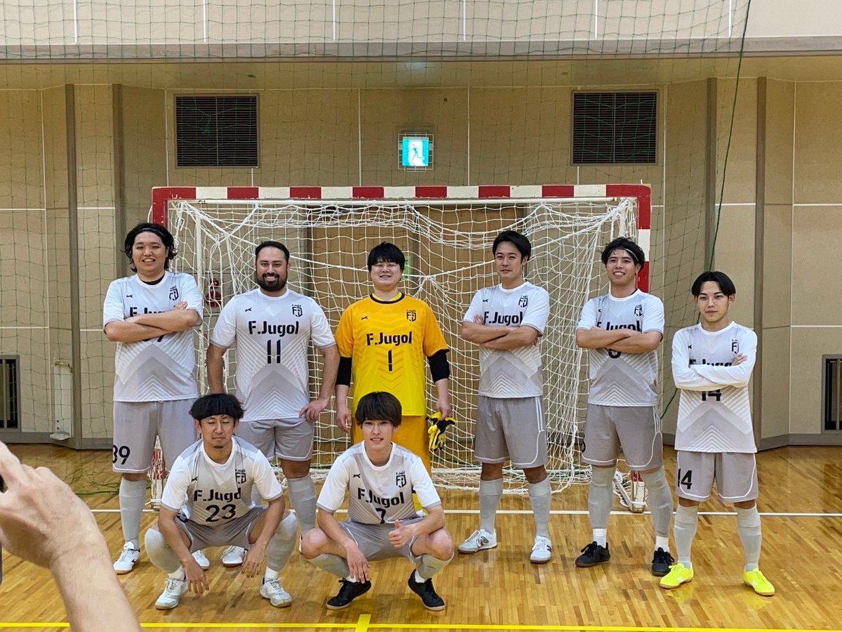 県リーグ第7節
4-5 
今までの試合の中で1番悔しい思いをしました
それと同時に1番自分のプレーができたと思います

この負けを糧に次こそ勝ち点3を取ります！

#elcege 
#フットサル