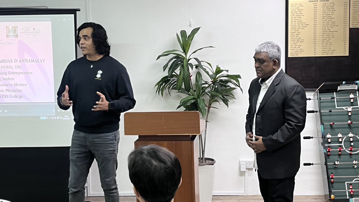 We had an interesting workshop on body language today. We can’t thank enough Dr Sundardas and all the participants who showed up today. Let’s continue our pursuit to level up!
