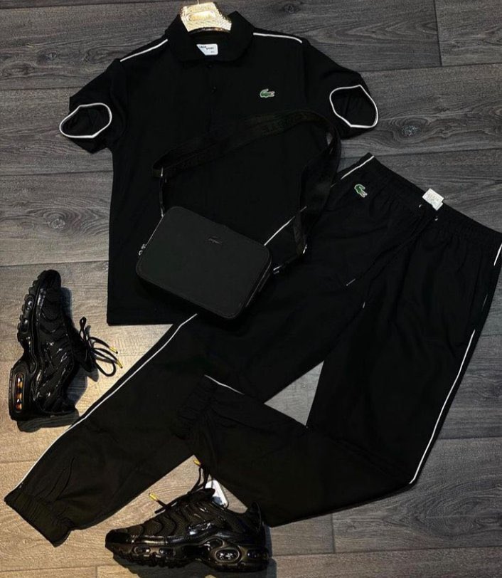 WBanhados18K's tweet photo. Black 🐊🔥 https://t.co/CCgf8Yzwy0