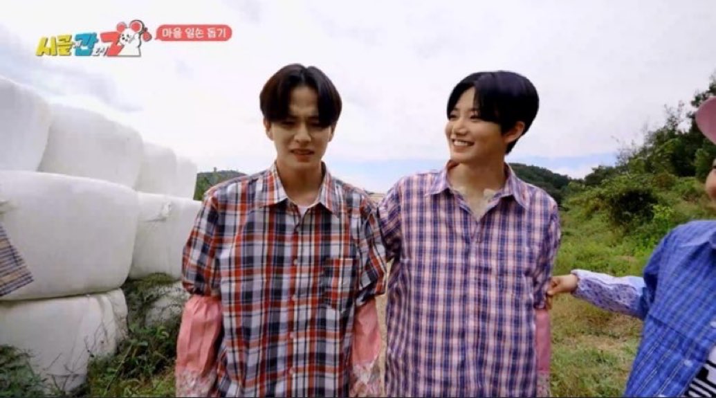 jihanoonaa's tweet photo. Duo that i dont realize i need! 🤣
To more #JUNKU X #ASAHI moments!
Country Life with Junkyu and Asahi
#JUNKYU_x_COUNTRYLIFEOFGENZ
#ASAHI_x_COUNTRYLIFEOFGENZ
#준규_아사히x시골에간도시Z https://t.co/vFouvHKliQ