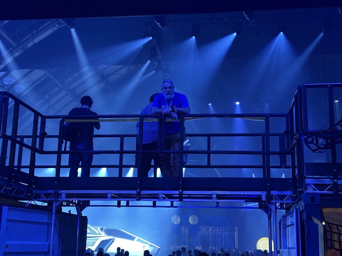 AtlasDefenseOrg's tweet image. Dumma surveying his creation from the high ground like a true mastermind. Just missing the cape and a monologue. 🌌 #ViewFromTheTop #CitizenCon2954 #StarCitizen